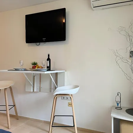 Studio In Club Jasmine For 3 Guests & Free Parking Sunny Beach